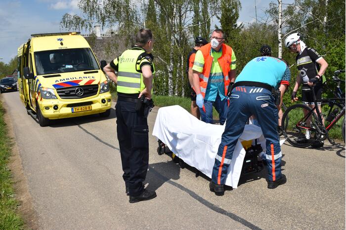 Wielrenner gewond na val