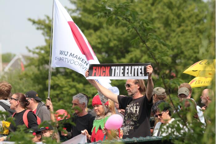 Manifestatie Walk of Freedom tegen coronabeleid