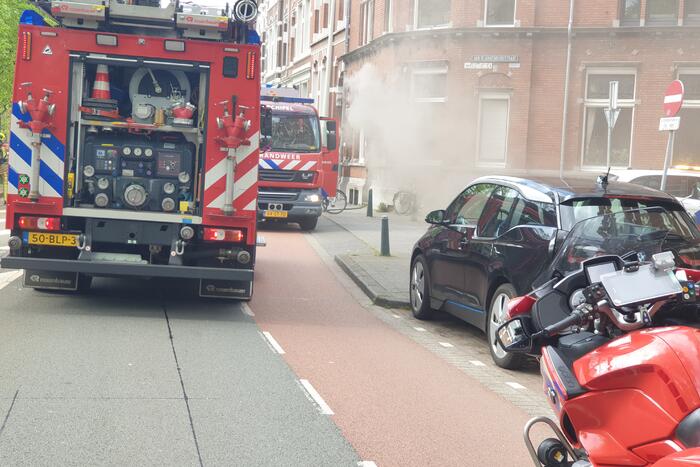 Veel rook door brand in kelder van woning