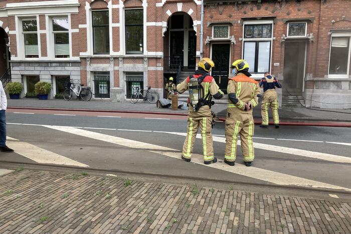 Veel rook door brand in kelder van woning