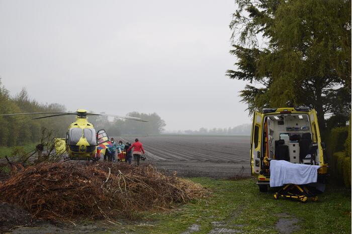 Fietser zwaargewond door valpartij