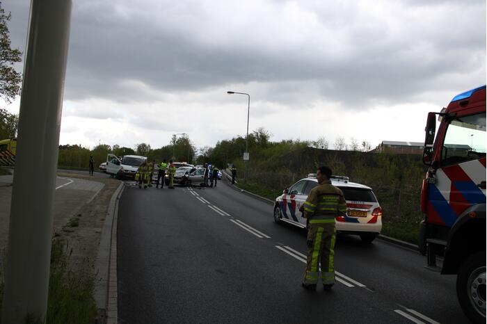 Veel schade bij verkeersongeval