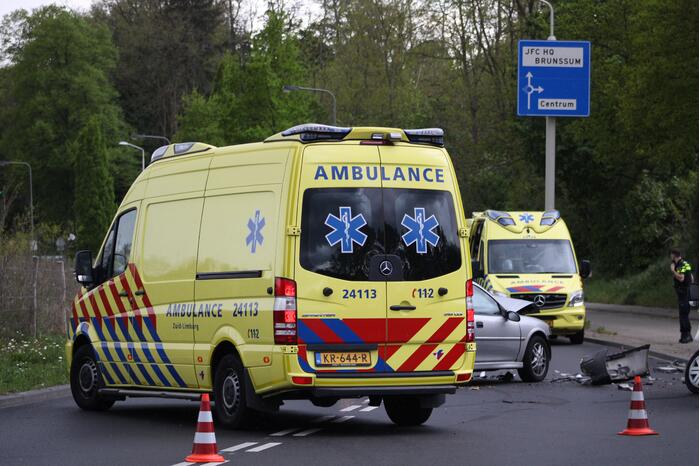 Veel schade bij verkeersongeval