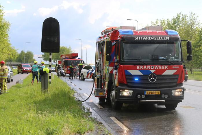 Bestuurder van Tesla verliest macht over het stuur