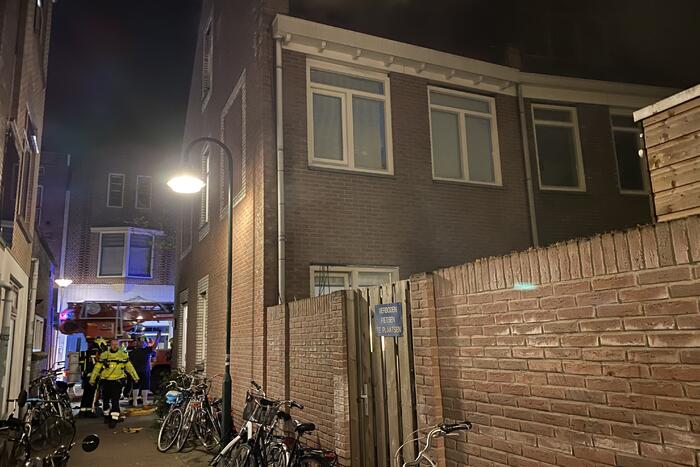 Veel rookontwikkeling bij brand in woning