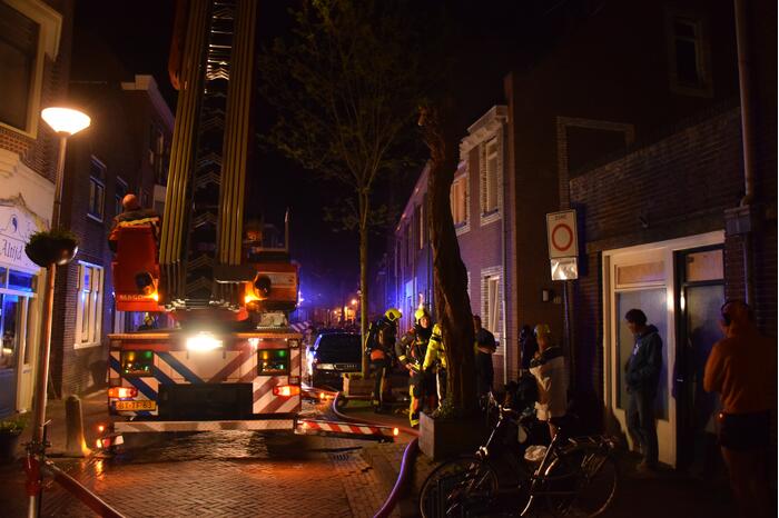 Veel rookontwikkeling bij brand in woning