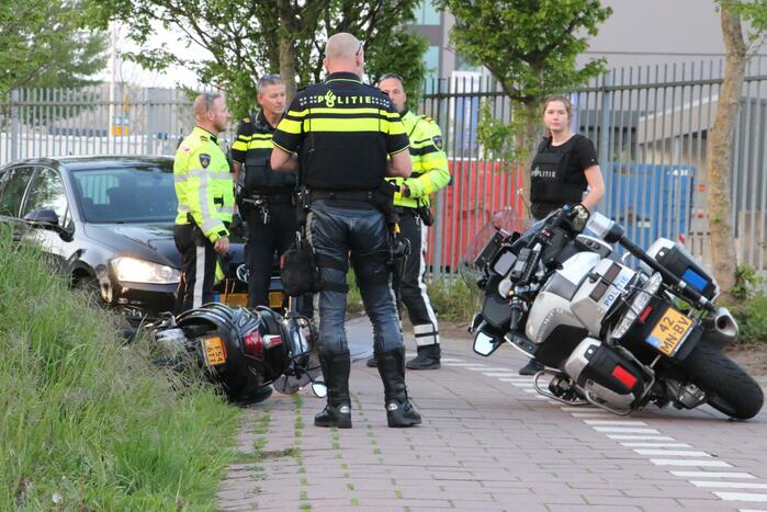 Motoragent gewond bij achtervolging