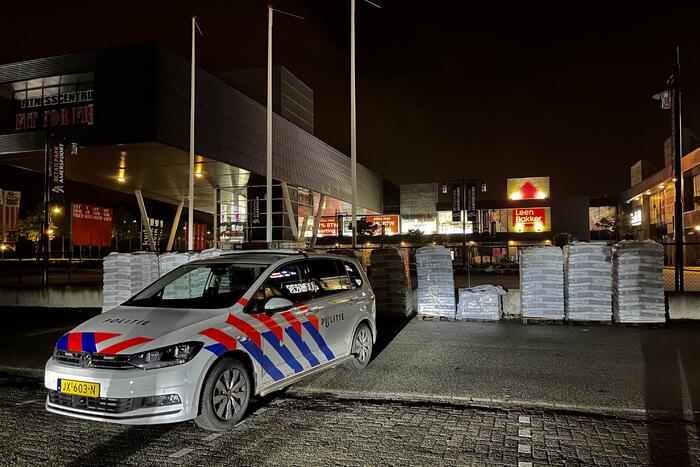 Persfotografen verrichten burgerarrest voor diefstal bij Gamma