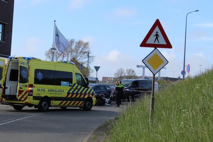 Ernstig ongeval tussen auto en motor