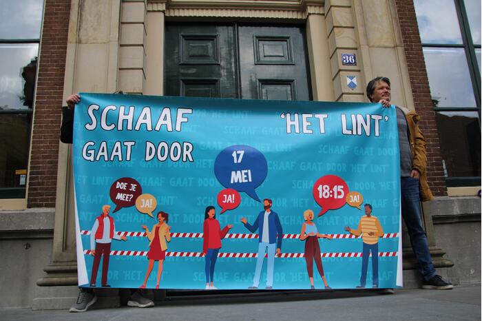 Actie en aanbieden petitie voor toekomst Zalen Schaaf