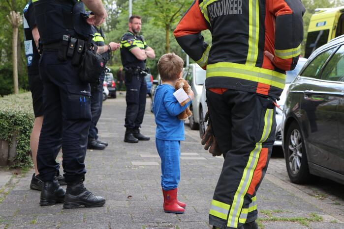 Persoon behandeld na brand in woning