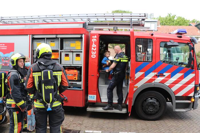 Persoon behandeld na brand in woning
