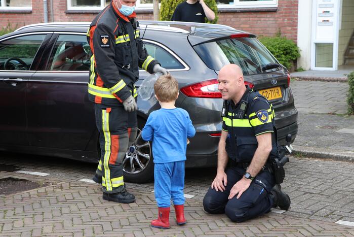 Persoon behandeld na brand in woning