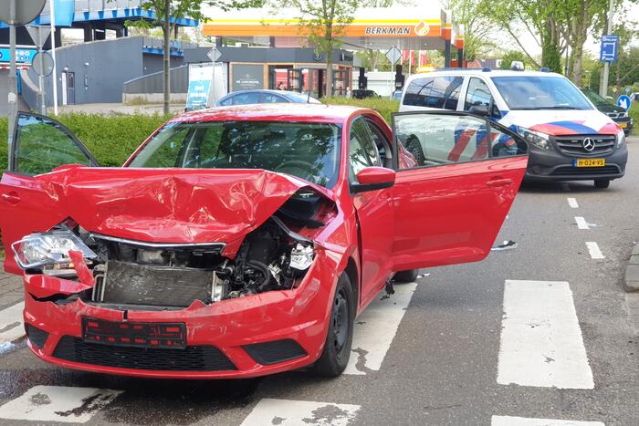 Veel schade bij kop-staartbotsing