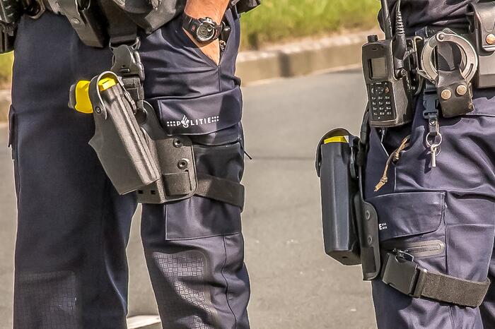 Glazenwassers hebben ruzie op straat