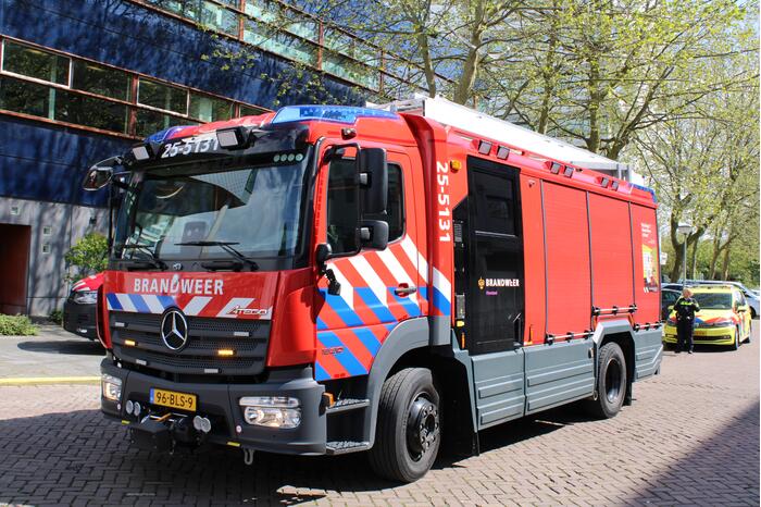 Brandweer doet onderzoek in pand Rijkswaterstaat