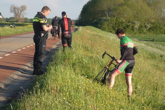 Wielrenner gewond bij aanrijding