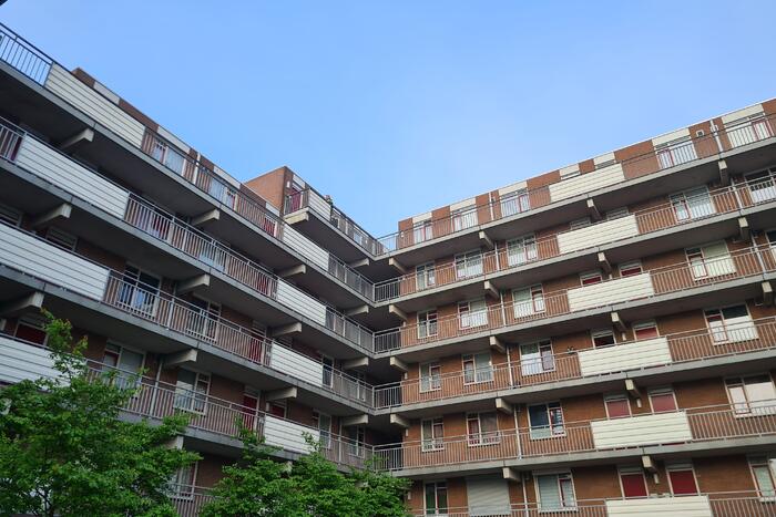 Hennepkwekerij in flat aangetroffen