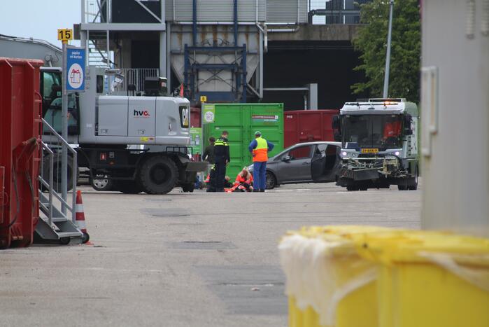 Persoon gewond door incident op terrein van HVC Afvalbrengstation