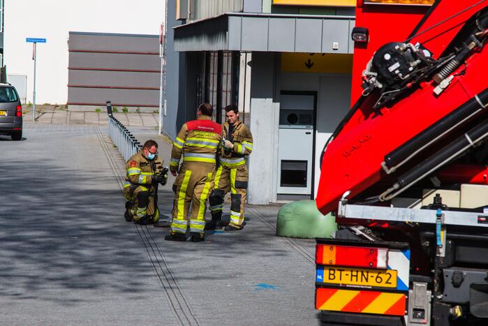 Benzinetank van auto lekgereden