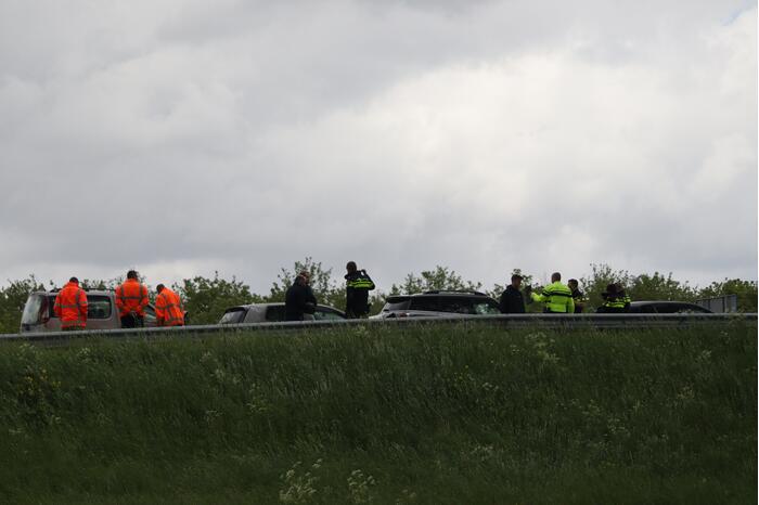 Kop-staartbotsing tussen meerdere voertuigen