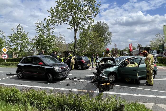 Meerdere gewonden bij flinke crash
