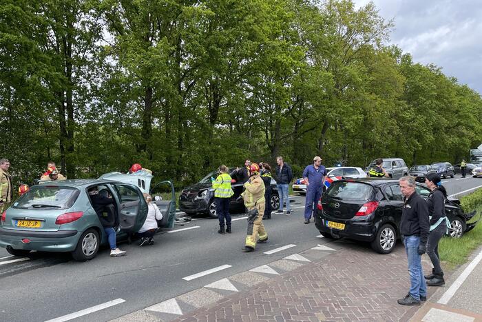 Meerdere gewonden bij flinke crash