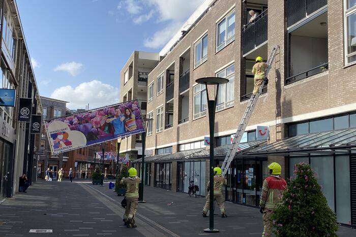 Spandoeken losgewaaid