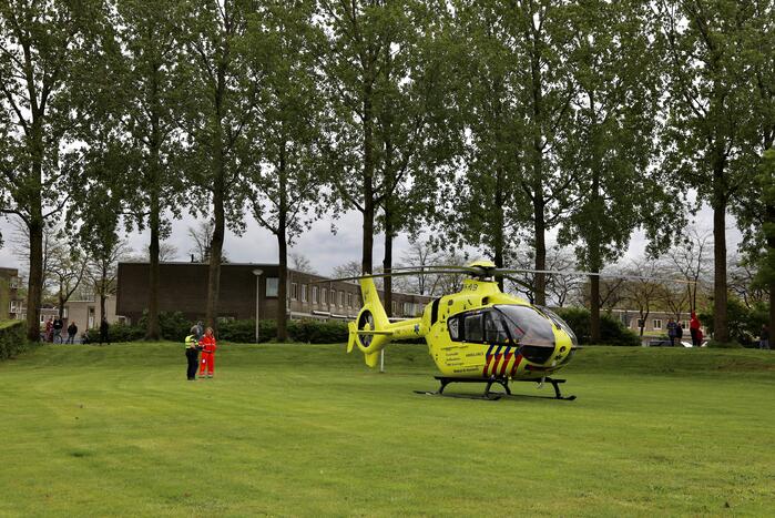 Traumahelikopter voor incident in woning