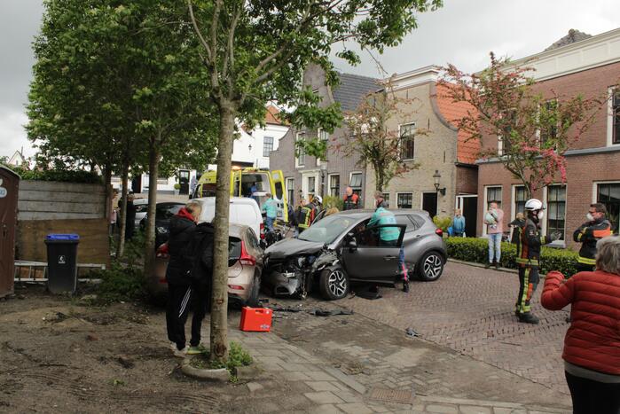 #Haastrecht Ravage door ongeval met personenauto Grote Haven Haastrecht.
