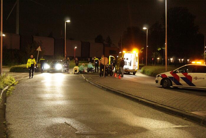 Persoon zwaargewond na ongeval met motorscooter