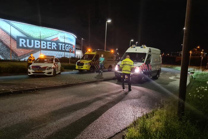 Persoon zwaargewond na ongeval met motorscooter