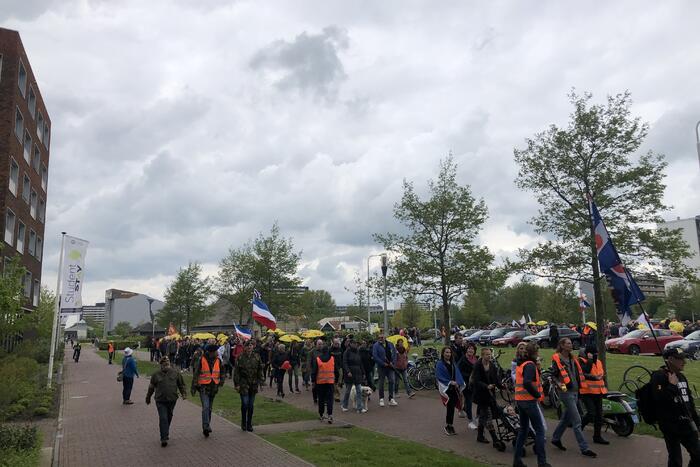 Honderden mensen lopen vrijheidsmars