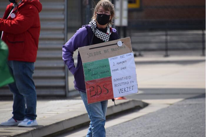 Politie houdt toezicht bij demonstratie