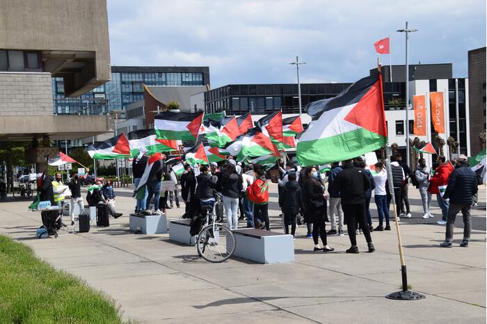 Politie houdt toezicht bij demonstratie