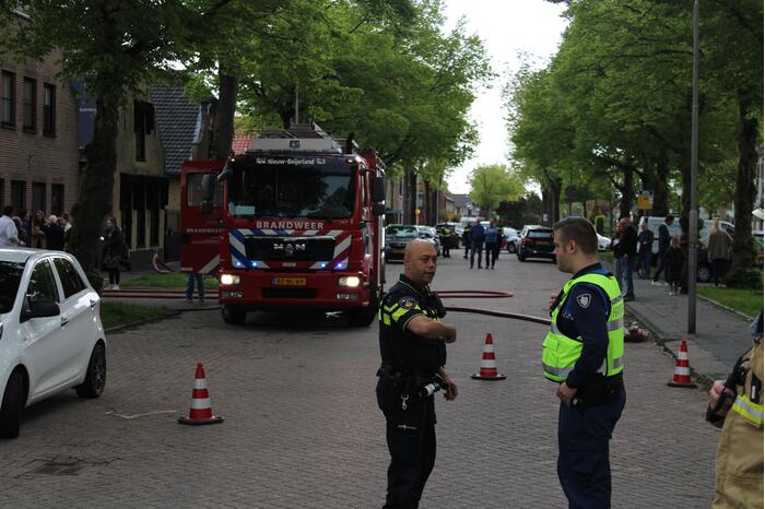 Flinke brand in schuur van woning