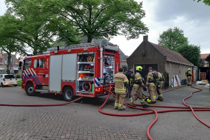 Flinke brand in schuur van woning