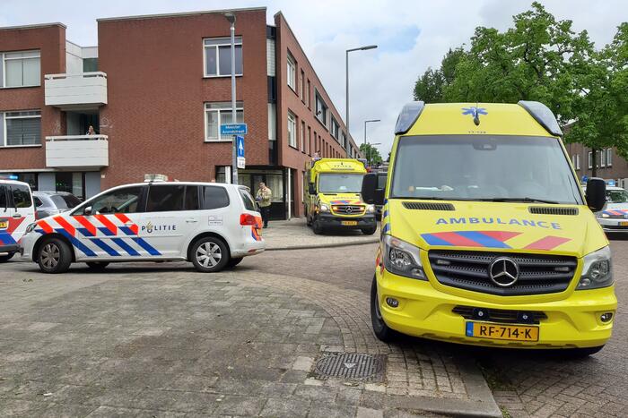 Een dode en ernstig gewonde bij steekpartij