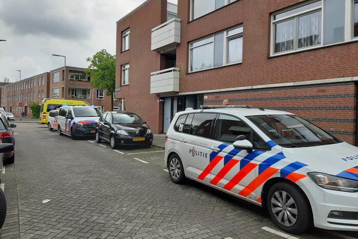 Een dode en ernstig gewonde bij steekpartij