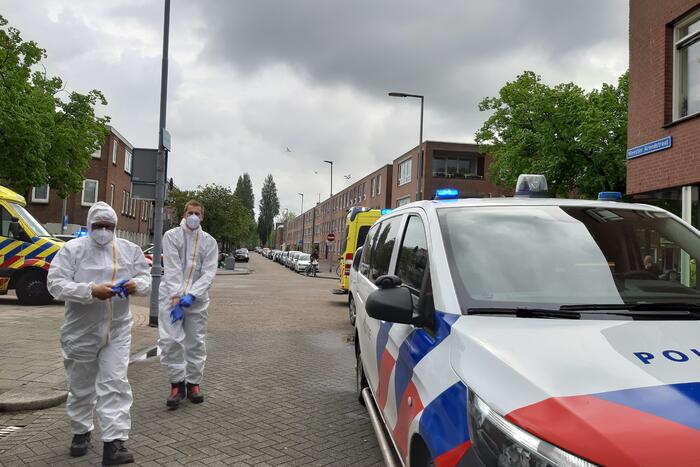 Een dode en ernstig gewonde bij steekpartij