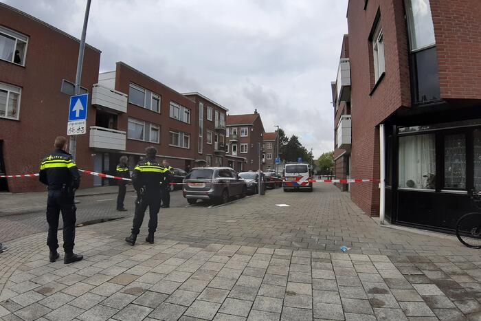 Een dode en ernstig gewonde bij steekpartij