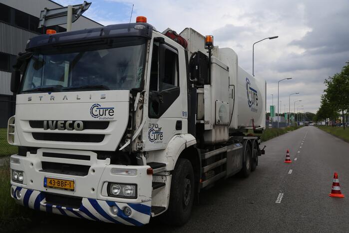 Vrachtwagens botsen bij keeractie
