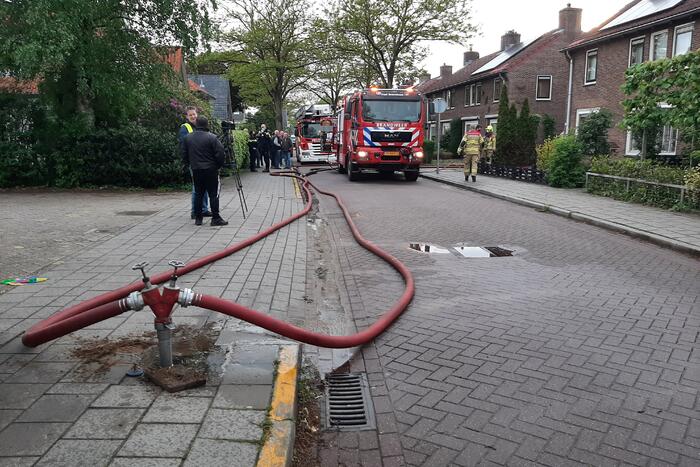 Uitslaande brand in garage van woning