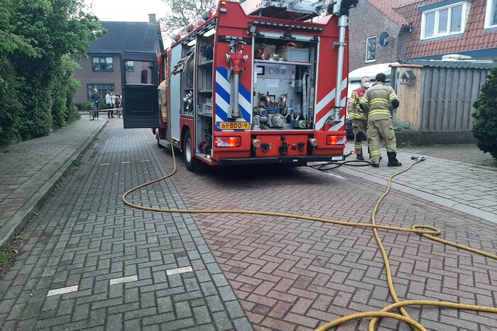 Uitslaande brand in garage van woning