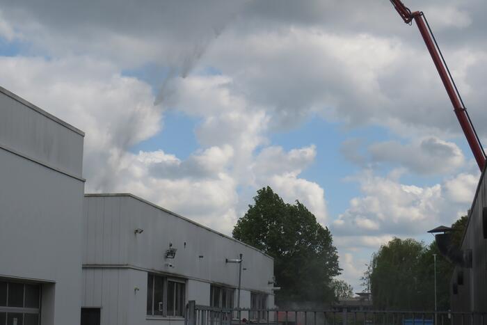 Grote brand in Citroën-garage Visscher PGH Tiel