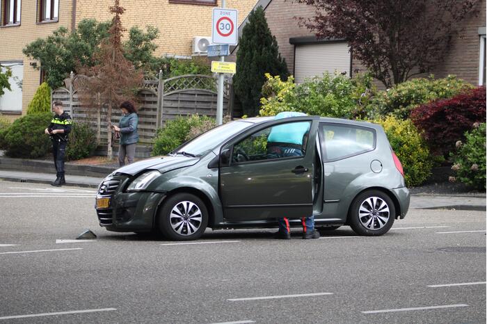 Gewonde bij botsing tussen twee voertuigen