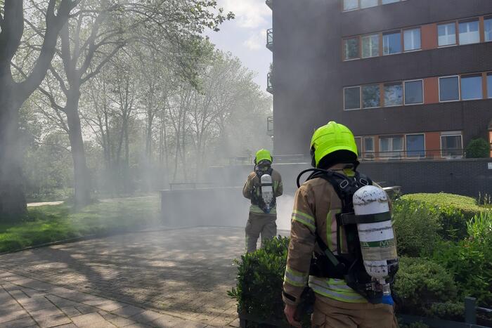 Veel rook bij brand in parkeergarage