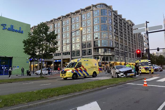 Twee gewonden en ravage bij ongeval
