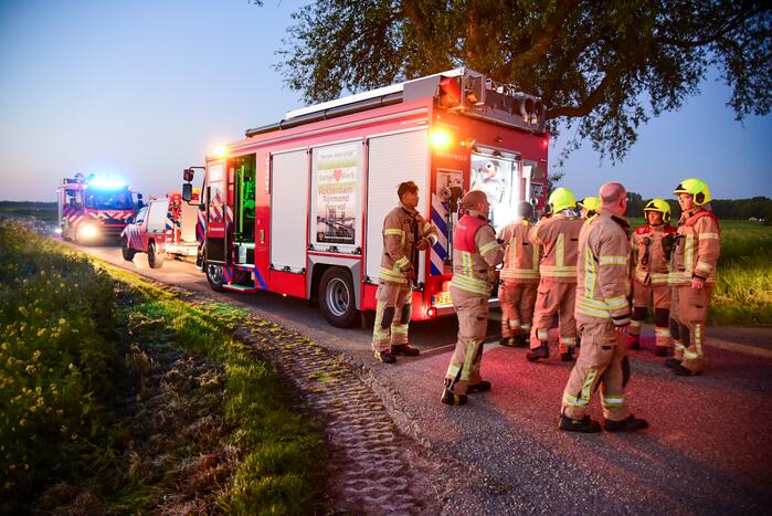 Bestuurder raakt met auto te water