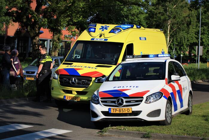 Automobilist rijdt door na ongeval met fietser